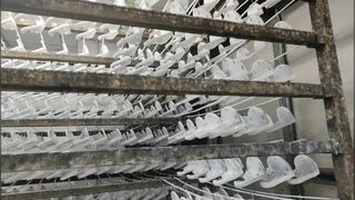 ウィンドウオーニング付きアルミブラケット